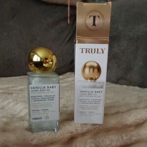 TRULY Vanilla Baby Luxury Body Oil with Gold Cap